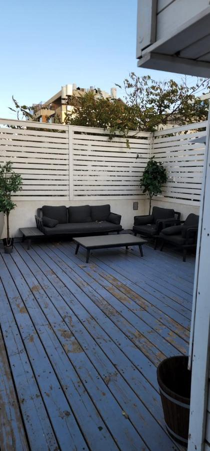 Appartement דירת סטודיו יפיפיה על גג ומרפסת שמש ברחוב הירקון à Tel-Aviv Extérieur photo